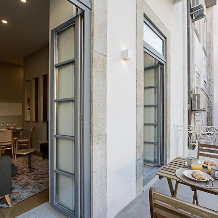 31 Janeiro 157 - Stylish 1Br W/ Ac & Balcony By Lovelystay Порту Экстерьер фото