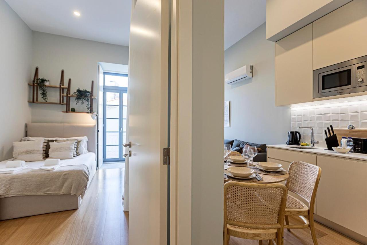 31 Janeiro 157 - Stylish 1Br W/ Ac & Balcony By Lovelystay Порту Экстерьер фото