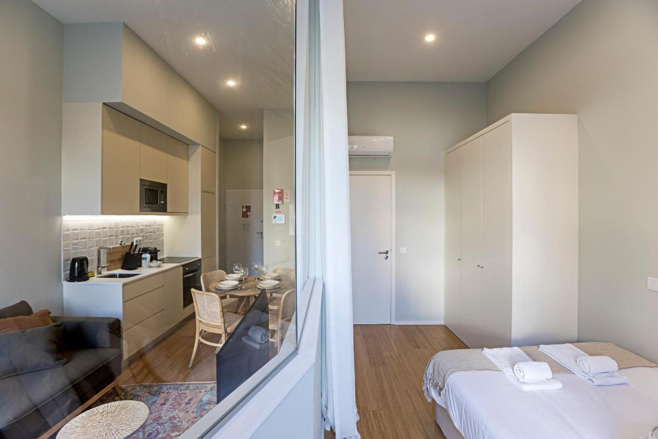 31 Janeiro 157 - Stylish 1Br W/ Ac & Balcony By Lovelystay Порту Экстерьер фото