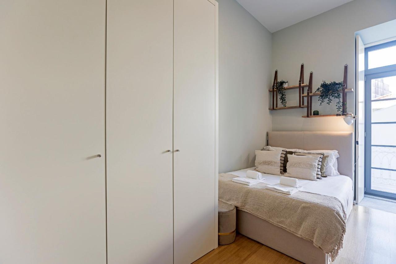 31 Janeiro 157 - Stylish 1Br W/ Ac & Balcony By Lovelystay Порту Экстерьер фото